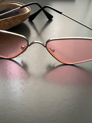 AV Sunglasses with pink lens like new