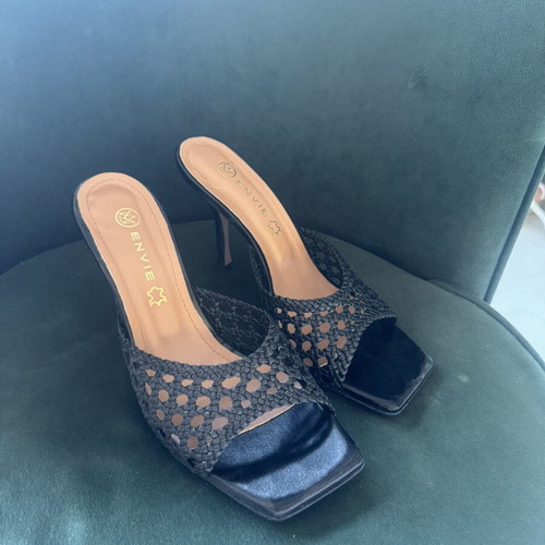 Mules with thin heel in black, new by Envie Shoes