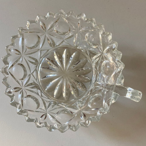 Vintage glass serving set with 6 cups and saucers like new