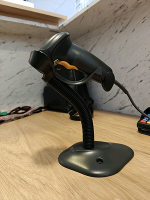 Barcode scanner Symbol LS2208 wired with stand like new