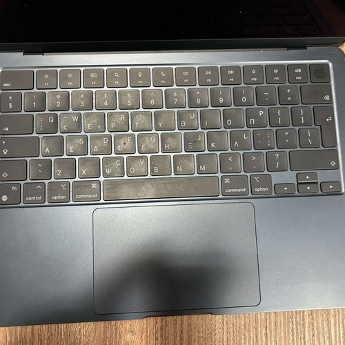 MacBook Air M2 2022 like new, 13.6-inch, macOS, silver