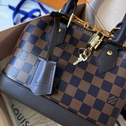Louis Vuitton Alma BB shoulder bag new, brown