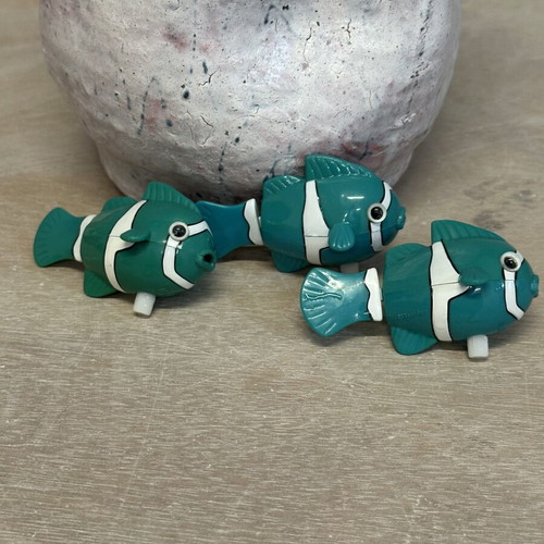 Vintage Robo Fish set of 3 like new, 2000s water toys