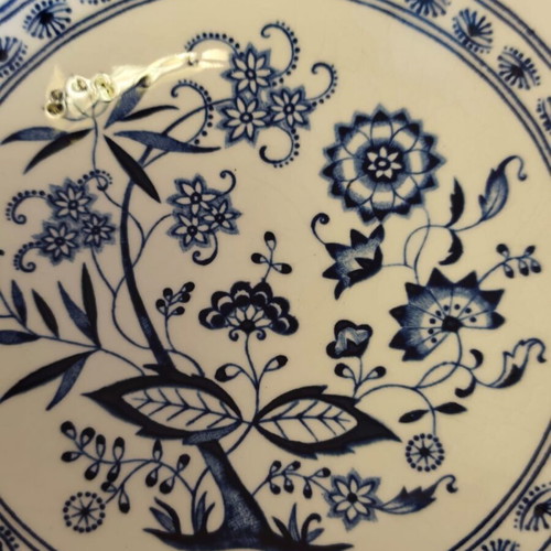 J & G Meakin Blue Nordic Vintage Porcelain Plates Set of 4 like new
