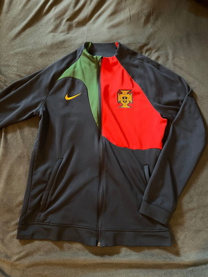 Portugal jacket like new, size large