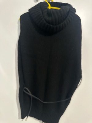 Women's dress black like new, size M