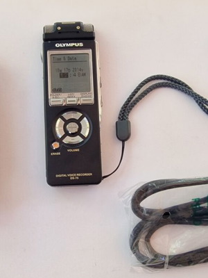 Olympus Digital Voice Recorder like new