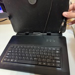 Tablet case with keyboard like new