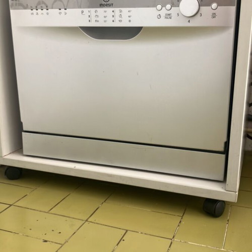 Dishwasher small like new
