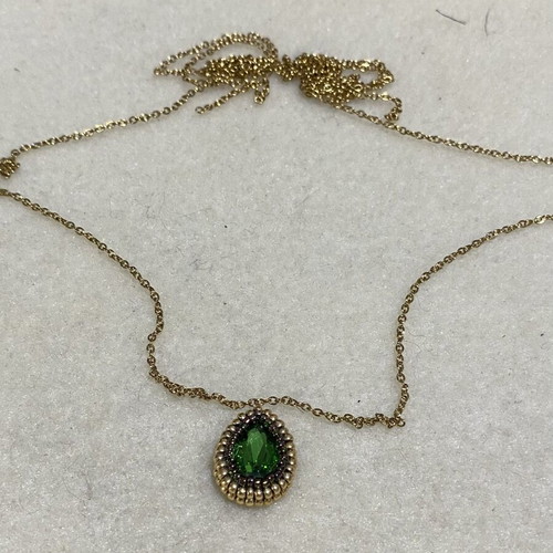Handmade Necklace with Emerald Crystal and Gold Chain new