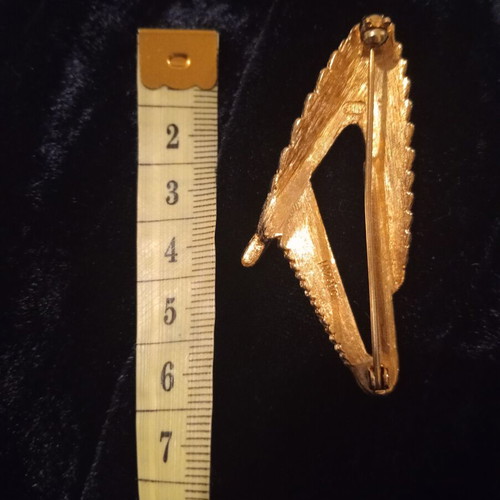 Sphinx vintage 50's pin like new, gold tone, Great Britain