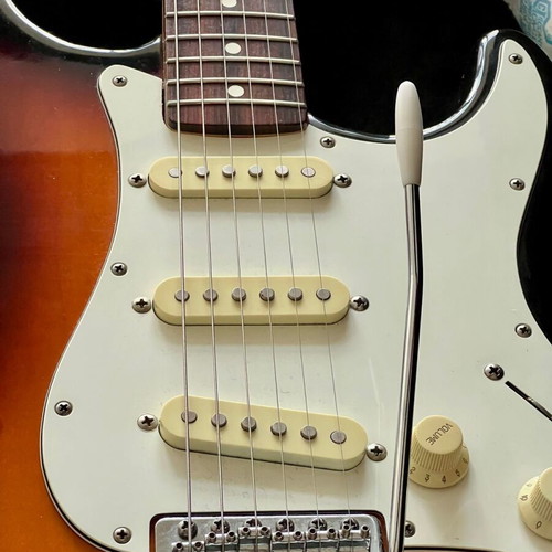 Fender Stratocaster 1994 Fire-Era Sunburst guitar like new