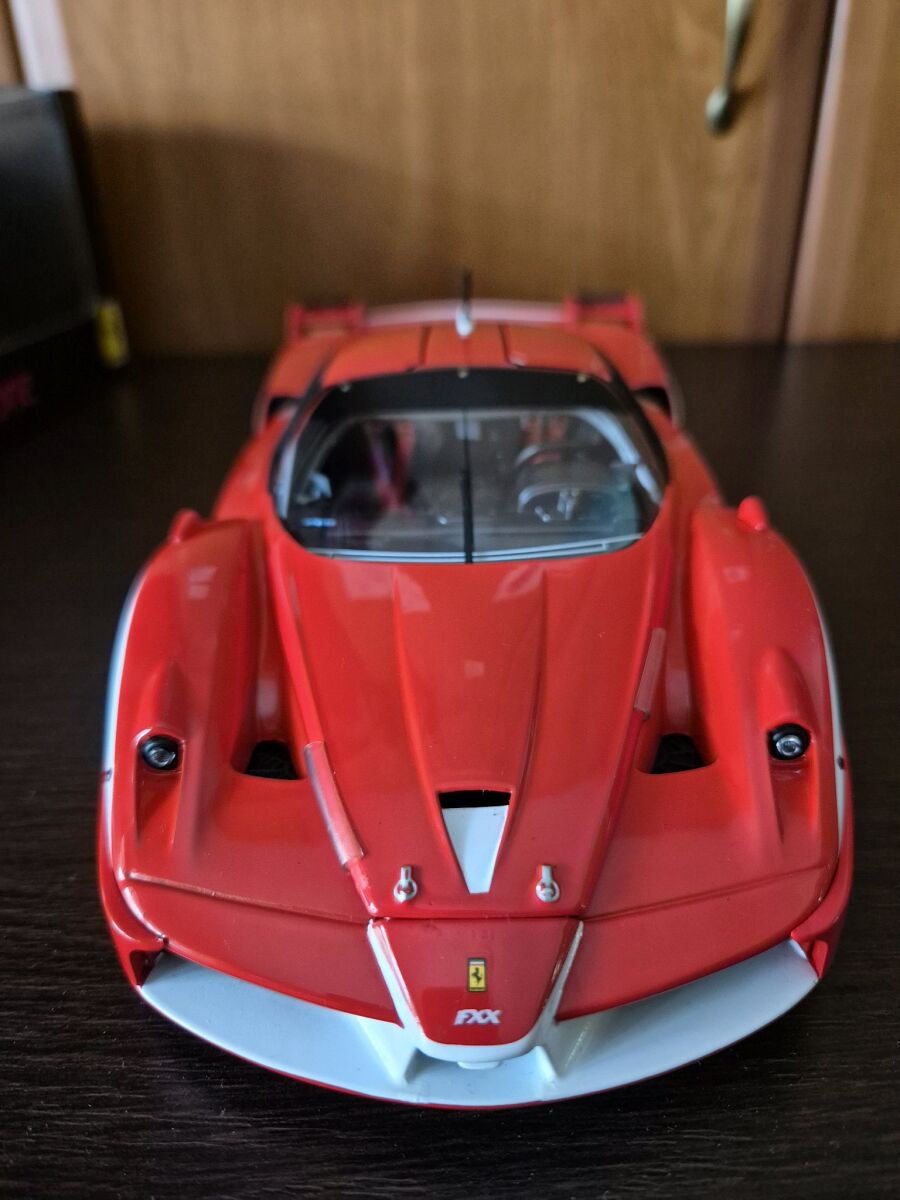 Ferrari FXX Evoluzione Hot Wheels Elite… - € 170,00 - Vendora.cy