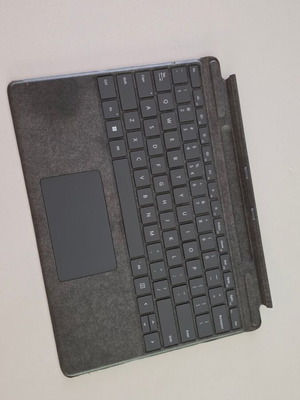 Surface Pro Signature Keyboard with Slim Pen Storage, black Alcantara