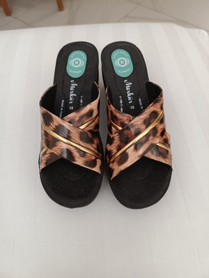 Women's orthopedic platform sandals new, animal print, size 38