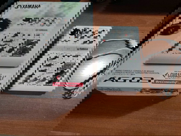 Κονσόλα Μίξης, κάρτα ήχου YAMAHA AG03