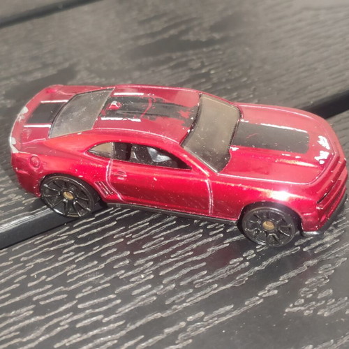 Chevy Camaro 1/64 Mattel Hotwheels used with marks