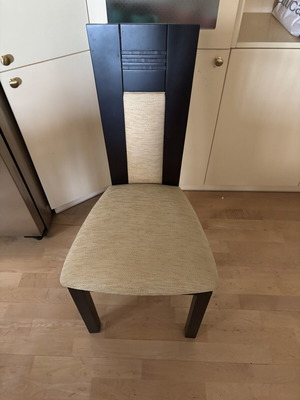 Wooden chairs set of 5 with fabric seat like new
