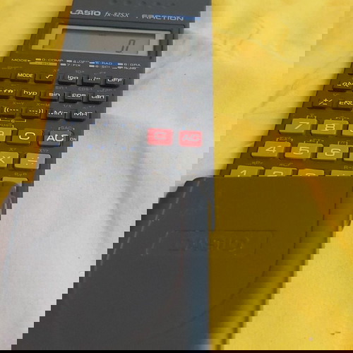 Casio κομπιουτεράκι άριστο και με συναρτήσεις