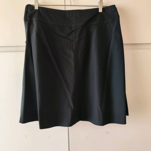 Black A-line skirt used, size L