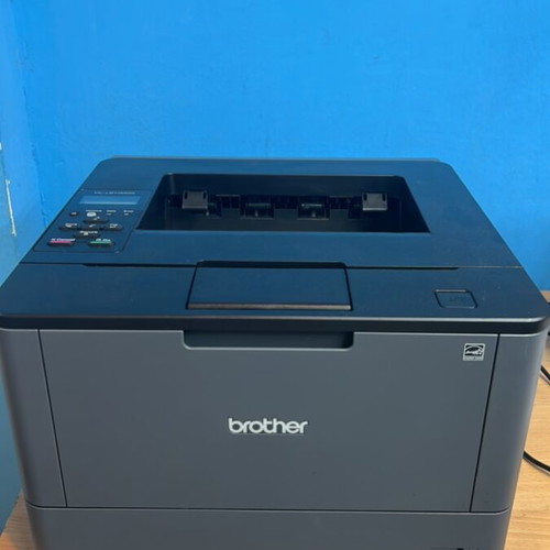 Brother HL-L5100DN printer like new with toner and drum