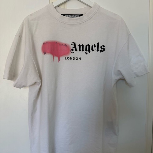 Palm Angels Spray Logo tee size Medium like new, white pink