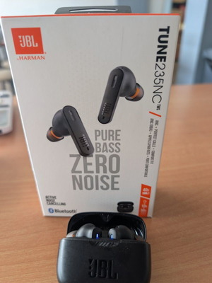 JBL Tune 235NC In-ear Bluetooth Handsfree used