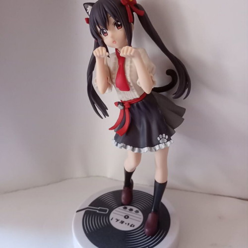 K-On! Azusa Nakano PVC Statue new, 21cm