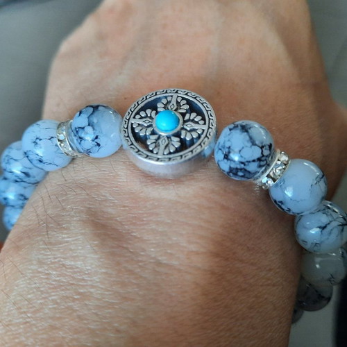 Bracelet with gray haolite semi-precious stones and metal cross new