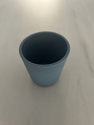 Silicone learning cup like new