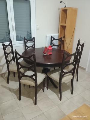 Масивна дървена овална трапезна маса с двойно удължение и 6 стола употребявана