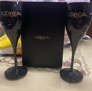 ποτήρια σαμπάνιας L’Oréal