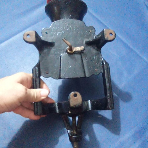 Beatrice No. 3 Antique Manual Coffee Grinder Cast Iron Used