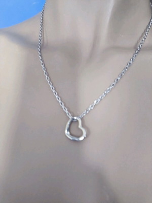 Kilkis heart-shaped necklace new, zinc alloy