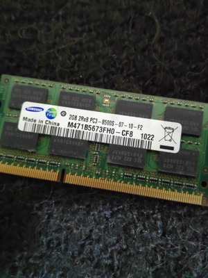 Samsung - DDR3 - So-Dimm - 2Gb - 1066 MHZ