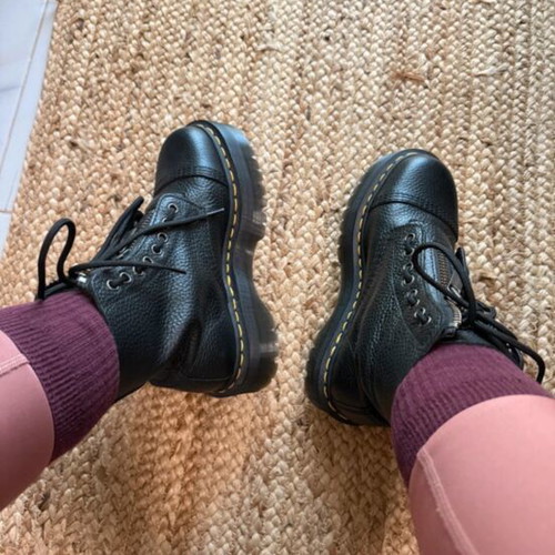 Dr. Martens platform boots size 38 like new, black