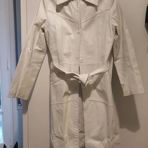BSB leather coat white like new, size S