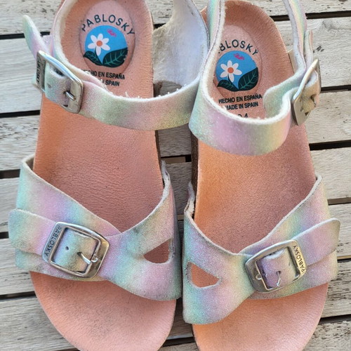 Pablosky sandals size 34, multicolored