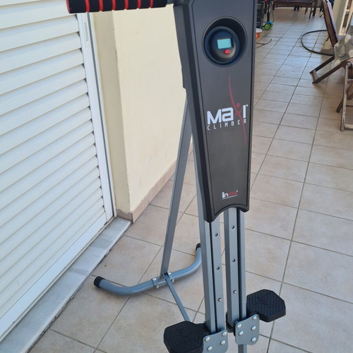 Maxi Climber vertical climbing exercise machine, like new