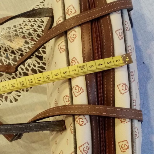 Guy Laroche shoulder bag used, beige and brown