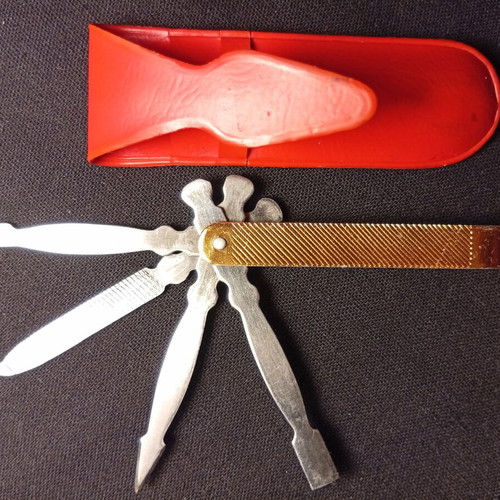 Manicure set foldable with case USSR, like new, stainless steel
