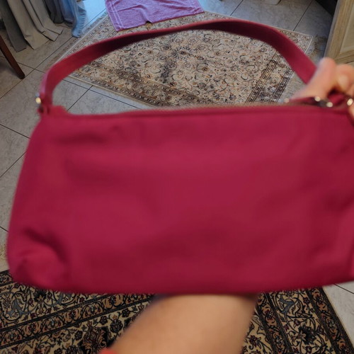 Banana Republic handbag like new, fuchsia/magenta color