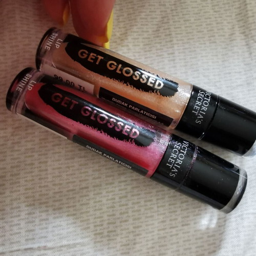 Lipsticks Victoria Secret new, set of two colors