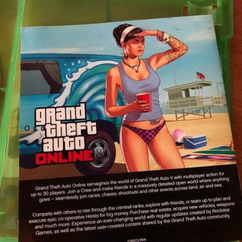 Grand Theft Auto V Xbox One & Series S/X like new