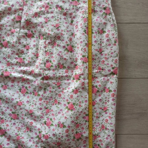 Vintage skirt hand-sewn, like new, medium size