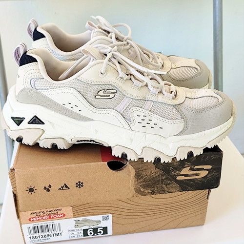 Skechers athletic shoes size 36.5 like new, beige