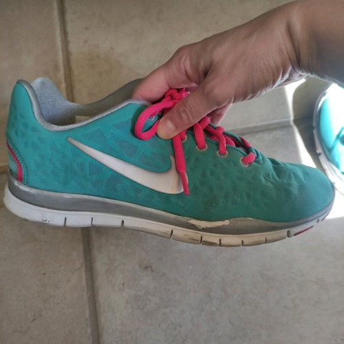 Nike women's athletic shoes like new, multicolor, size 38