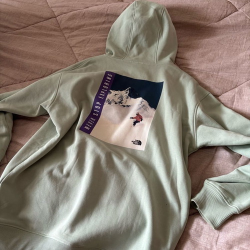 The North Face hoodie size Medium like new, light green-mint