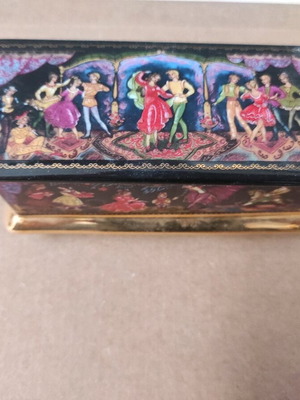 Music trinket box very rare