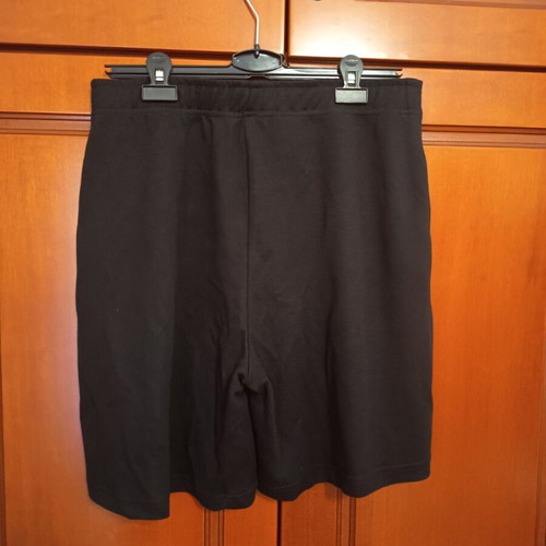 Stradivarius black sports shorts new, size L